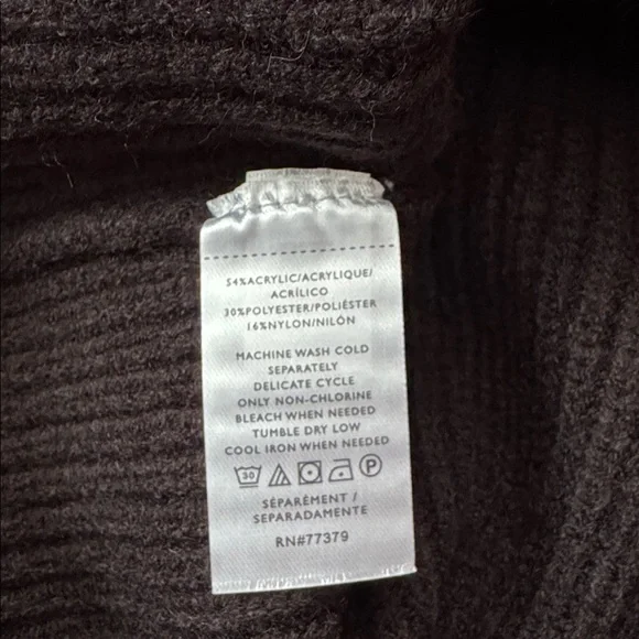 🐼 Ann Taylor black mock neck sweater w/ivory stitching details. Size XS. NWT. - Picture 8 of 8